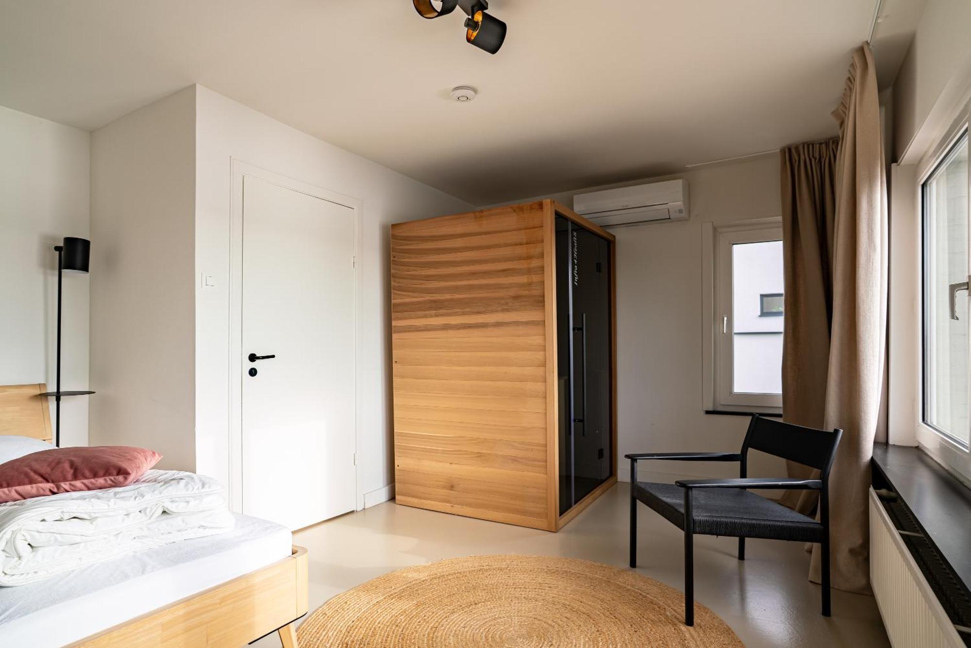 Maas Suites - The River House With Private Sauna Lanaken Exteriör bild