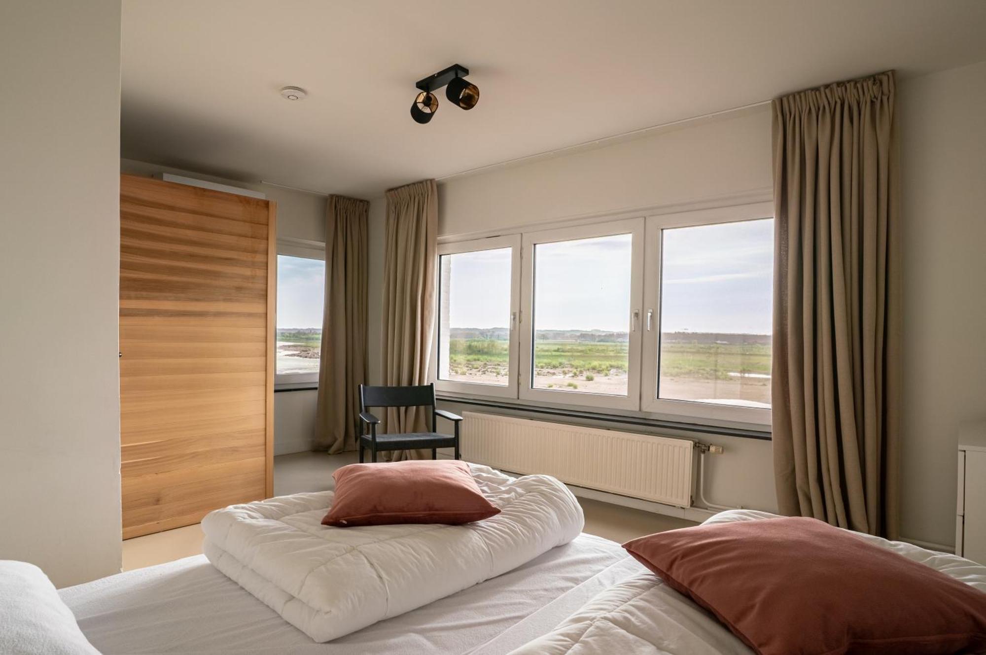 Maas Suites - The River House With Private Sauna Lanaken Exteriör bild